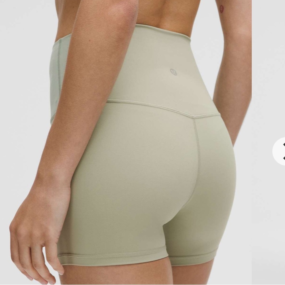 NWT 14 Lululemon‎ Align Hi-Rise Short 4” Inseam Fog Green Activewear Workout
